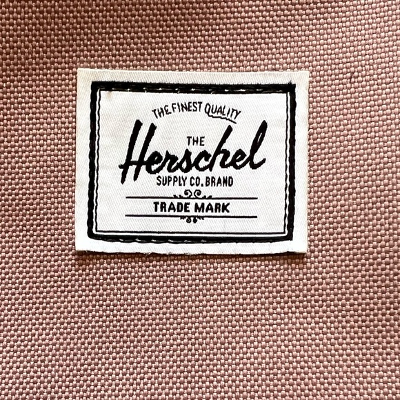 Herschel Tote - Picture 5 of 8